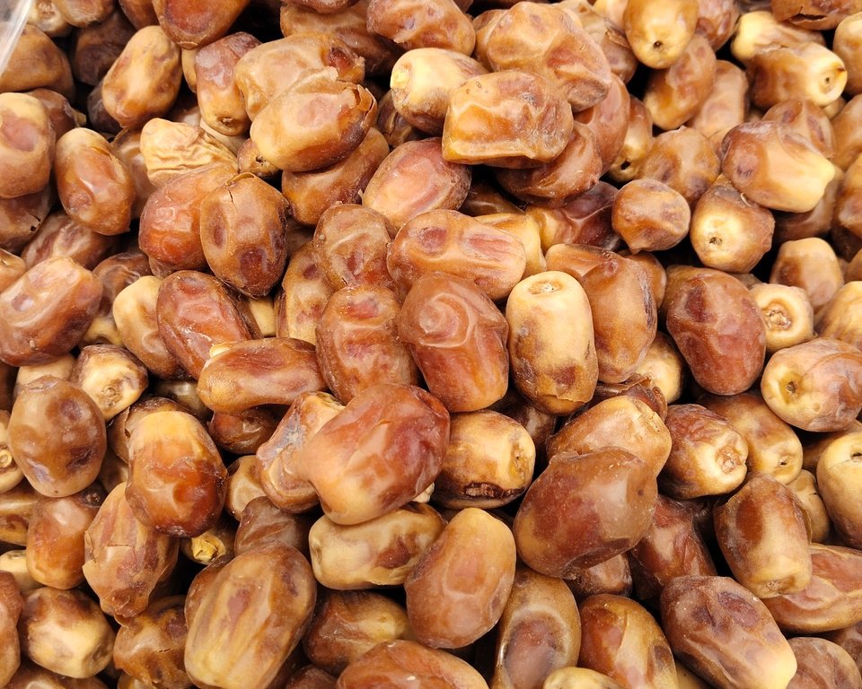 Dates